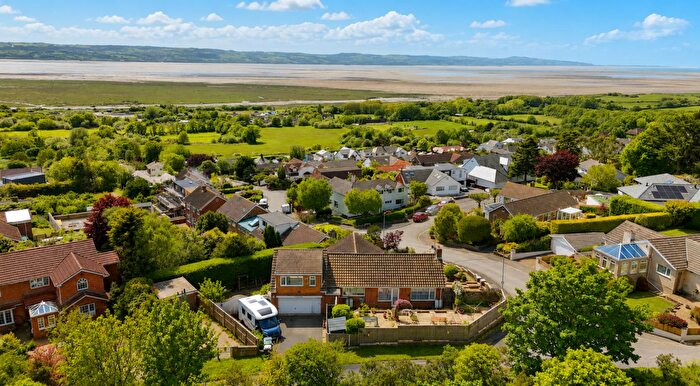4 Bedroom Detached Bungalow For Sale In Redstone Drive, Heswall, Wirral, CH60