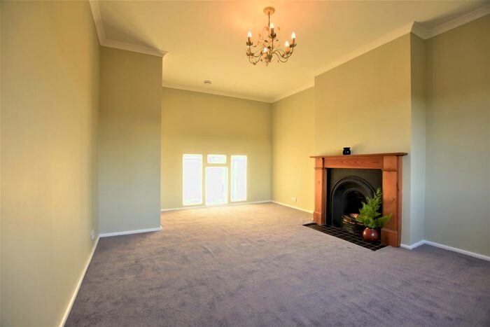 2 Bedroom Maisonette To Rent In Old Farm Avenue, Sidcup, DA15