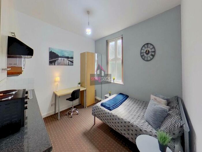 Studio To Rent In Barrfield Road, Salford, M6