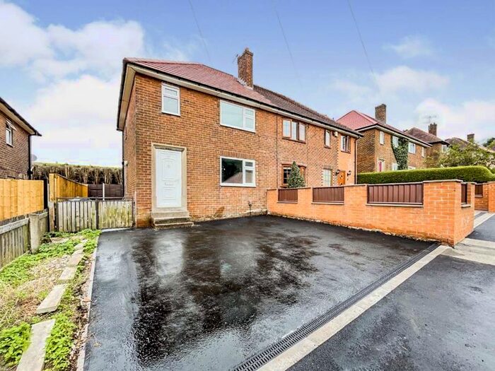 3 Bedroom Semi-Detached House To Rent In Malham Road, Rastrick, Brighouse, HD6