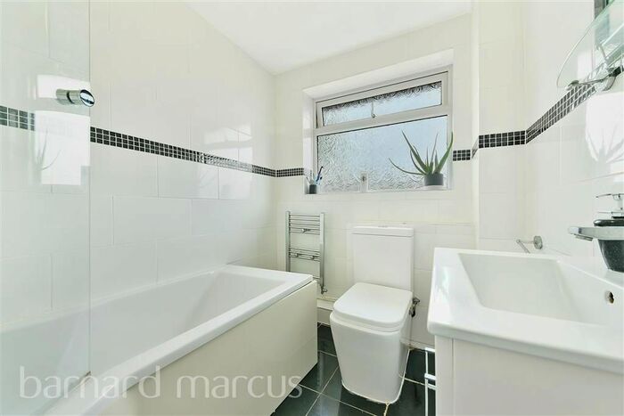 3 Bedroom Property To Rent In Chichester Way, Feltham TW14