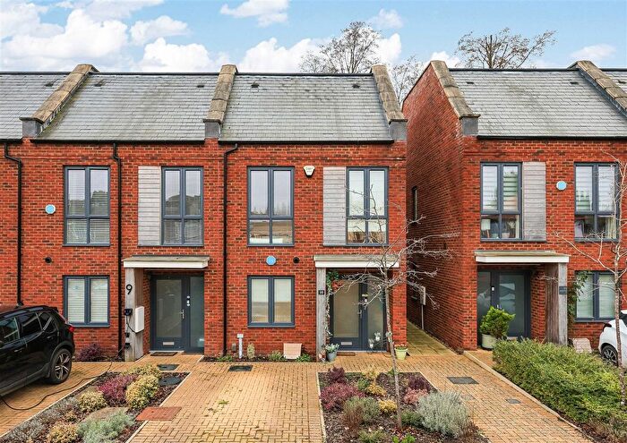 4 Bedroom Town House For Sale In Coldhams Place, Cambridge, CB1