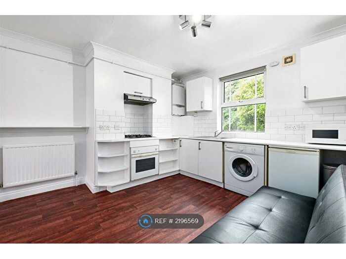1 Bedroom Flat To Rent In William Street, Reading, RG1