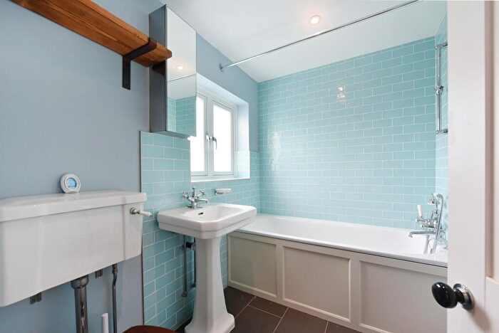 2 Bedroom End Of Terrace House For Sale In West Street, Harrow, Middlesex, HA1