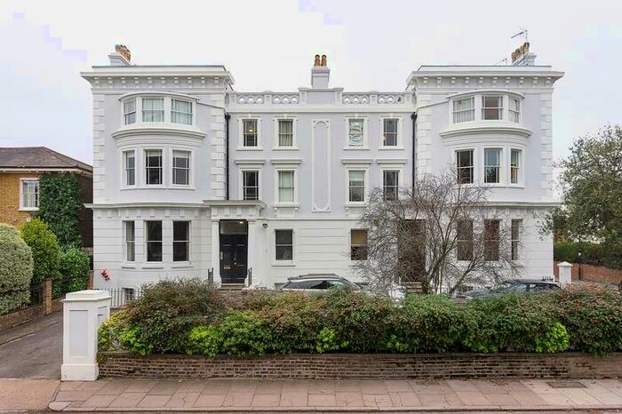 3 Bedroom Flat To Rent In Kings Road Richmond Short Let, TW10