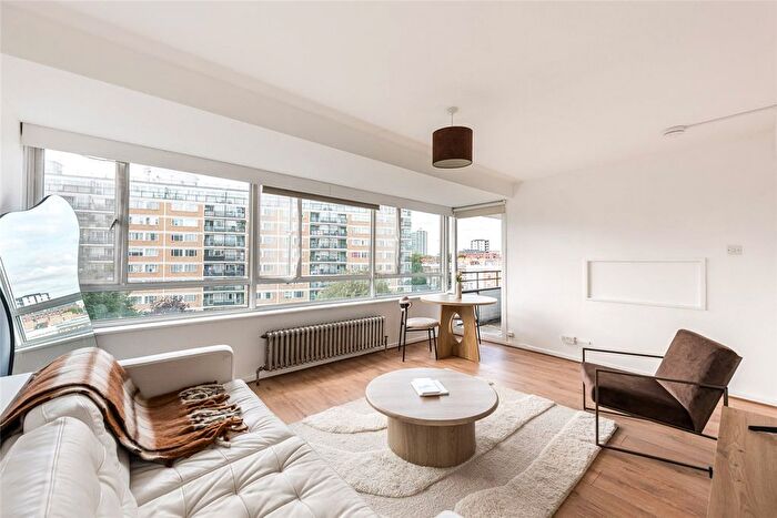 2 Bedroom Flat For Sale In Churchill Gardens, London, SW1V
