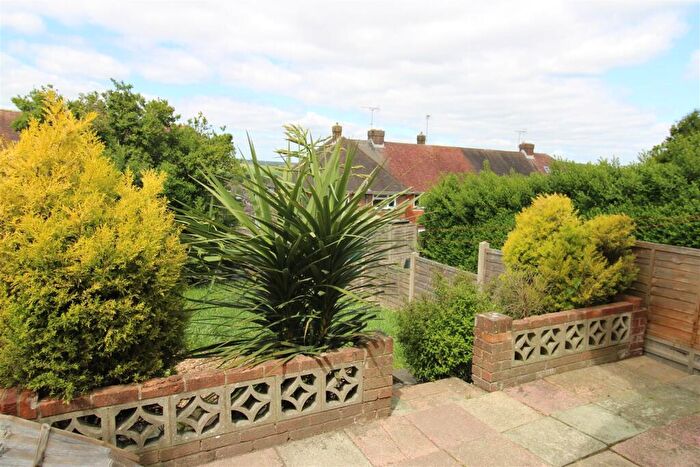 2 Bedroom Flat To Rent In Fernhurst Crescent, Brighton, BN1