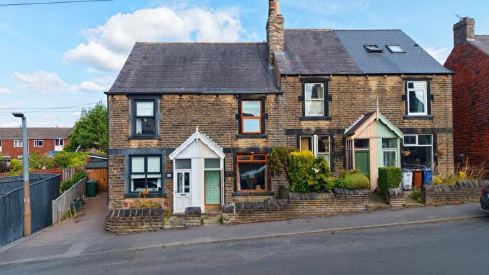 3 Bedroom Terraced House For Sale In Bosville Street, Penistone, S36