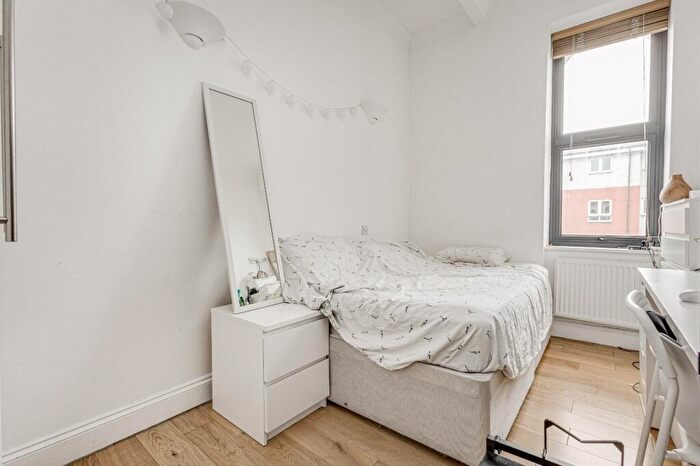 2 Bedroom Flat To Rent In Surbiton Road, Kingston Upon Thames, KT1