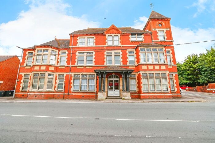 2 Bedroom Flat To Rent In Andover Road, Ludgershall, Andover, SP11