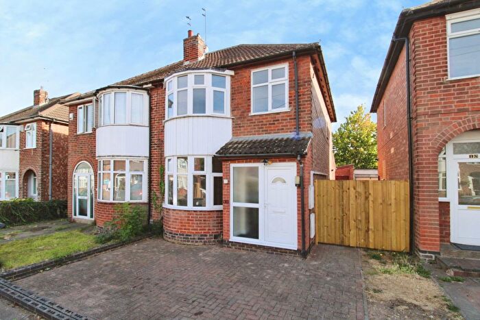 3 Bedroom Semi-Detached House To Rent In Seaford Road, Leicester, LE2