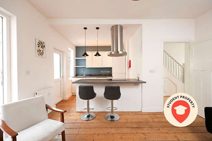 4 Bedroom Semi Detached House To Rent In Pine Grove, Filton, Bristol, Bristol, BS7