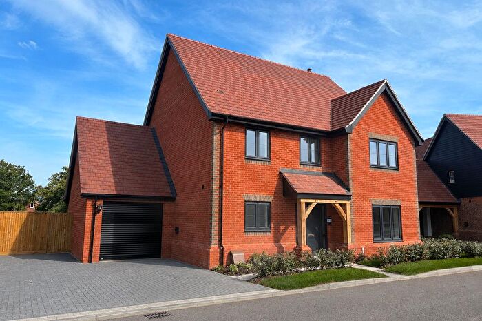 4 Bedroom Detached House For Sale In Tower House Farm, Mortimer, Reading, RG7