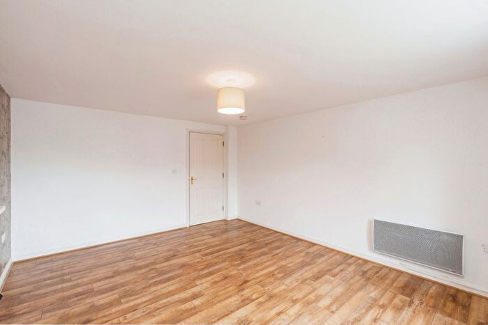 2 Bedroom Flat For Sale In Mckinley Street, Great Sankey, Warrington, Cheshire, WA5