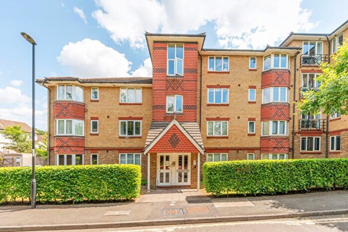 1 Bedroom Flat For Sale In Muggeridge Close, South Croydon, CR2