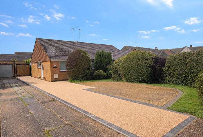 2 Bedroom Semi-Detached Bungalow For Sale In Anchor Road, Tiptree, CO5