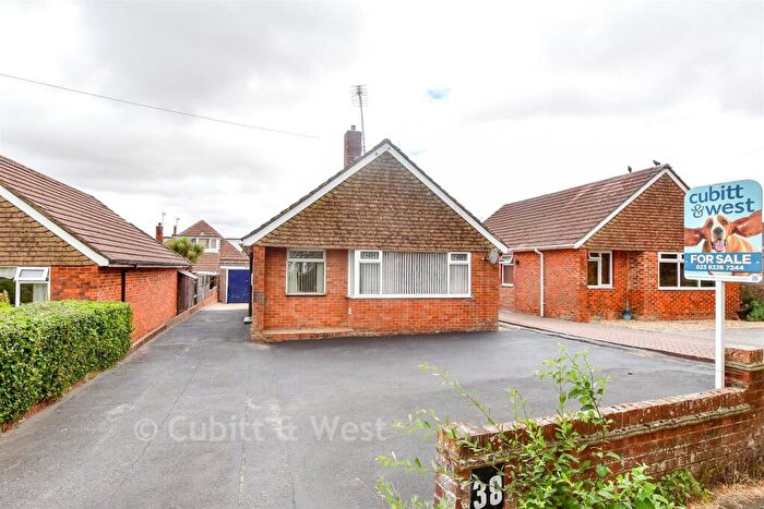 2 Bedroom Detached Bungalow For Sale In Catherington Lane, Waterlooville, Hampshire, PO8