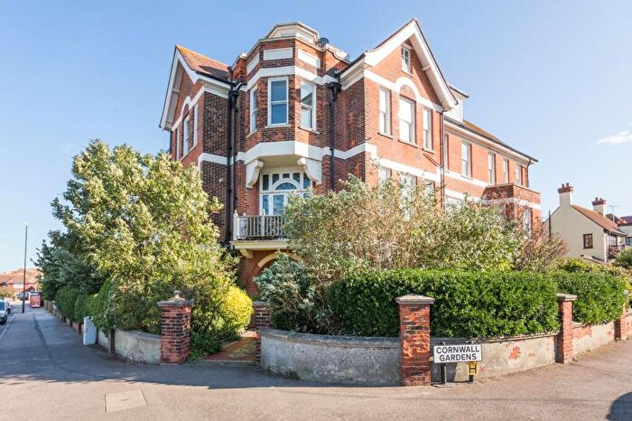 2 Bedroom Flat To Rent In Eastern Esplanade, Lynton Court Mansions, CT9