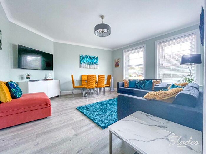 3 Bedroom Apartment To Rent In Carbery Lane, Southbourne, Dorset, BH6