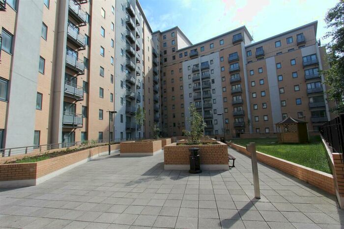 2 Bedroom Flat To Rent In Aspect, Elmwood Lane, LS2