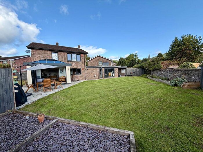 4 Bedroom Detached House For Sale In Belgrave Close, Abergavenny, NP7