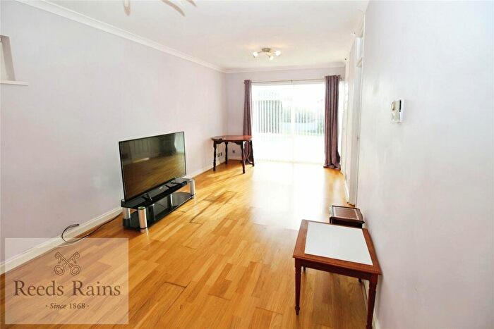3 Bedroom Bungalow For Sale In Combe Drive, Newcastle Upon Tyne, Tyne And Wear, NE15