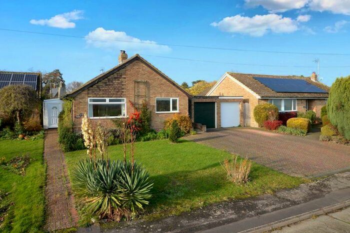 3 Bedroom Detached Bungalow For Sale In Shabbington, Buckinghamshire, HP18