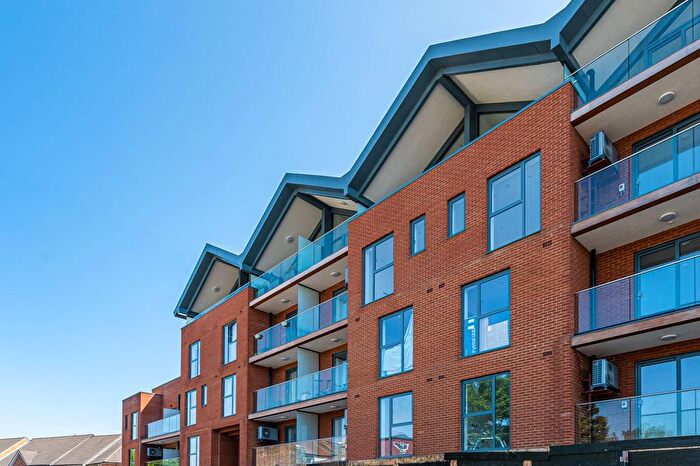 2 Bedroom Flat To Rent In East Road, Colliers Wood, London, SW19