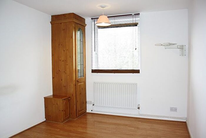 1 Bedroom Flat To Rent In Frazier Street, Waterloo, SE1