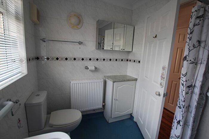 2 Bedroom Detached Bungalow To Rent In Batley Court, Bristol, BS30