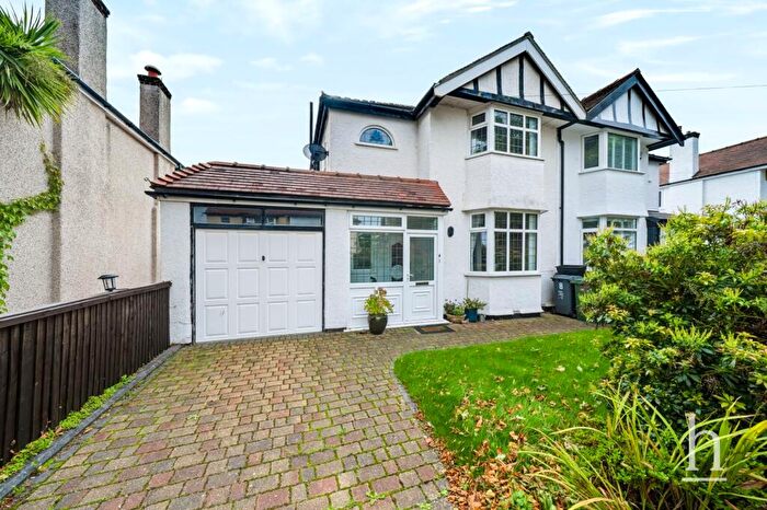 3 Bedroom Semi-Detached House For Sale In Cleveley Road, Meols, CH47