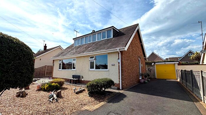 3 Bedroom Detached Bungalow For Sale In Bryn Lupus Drive, Llanrhos, Llandudno, LL30
