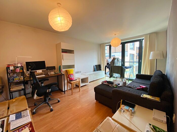 1 Bedroom Flat To Rent In Southside, St Johns Walk, Birmingham, B5