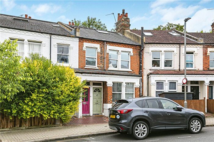 2 Bedroom Flat To Rent In Fawe Park Road, Putney, SW15