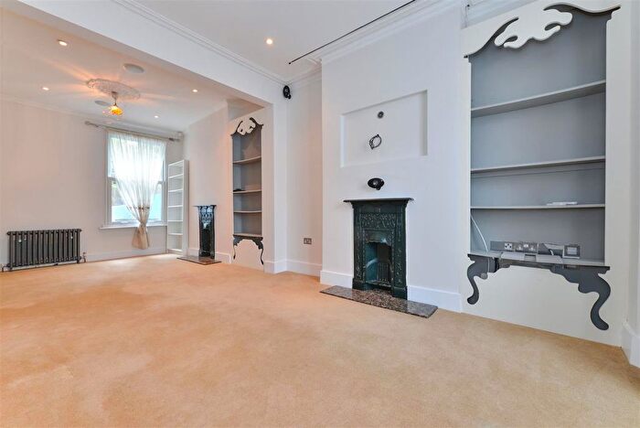 2 Bedroom Terraced House To Rent In Thornbury Road, Clapham, SW2