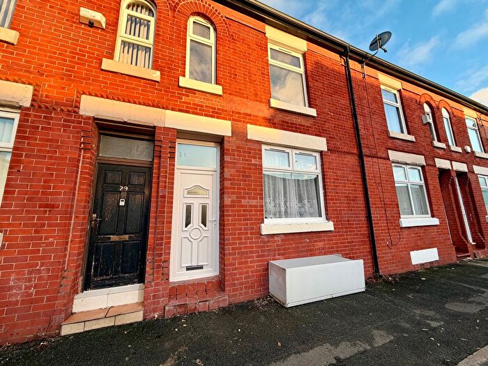 4 Bedroom Terraced House To Rent In Chisholm Street, Manchester, M11