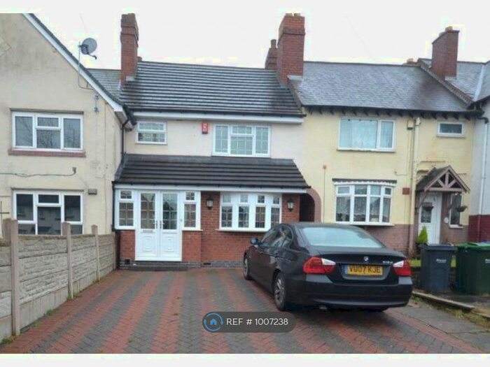 3 Bedroom Terraced House To Rent In Bristnall Hall Road, Oldbury, B68
