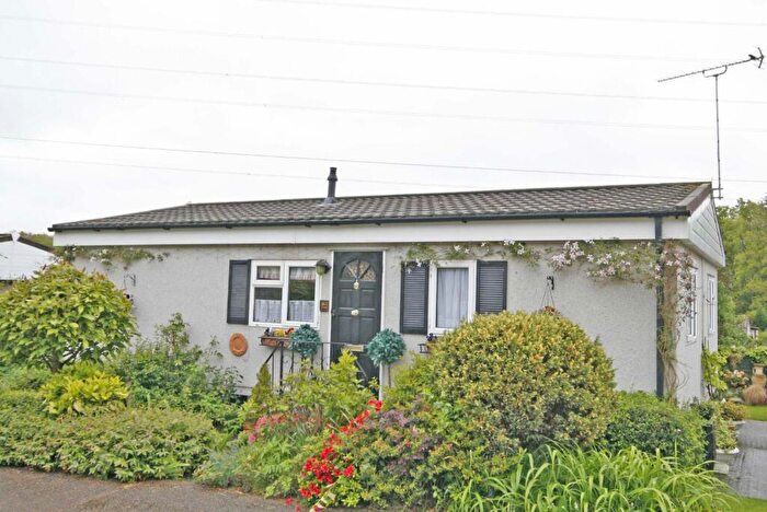 2 Bedroom Bungalow For Sale In Warren Farm Home Park, Warren Lane, Pyrford, Surrey, GU22
