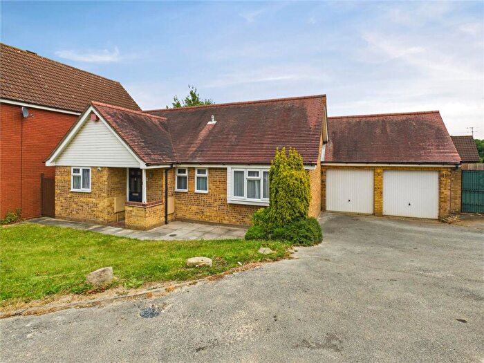 3 Bedroom Bungalow For Sale In Fulmar Close, Colchester, Essex, CO4