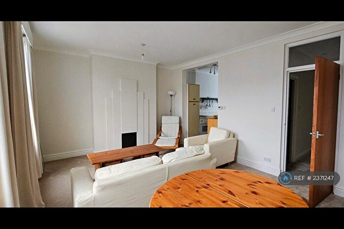 1 Bedroom Flat To Rent In Fenwick Road, London, SE15