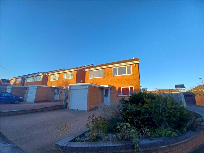 4 Bedroom Detached House To Rent In Myring Drive, Sutton Coldfield, West Midlands, B75