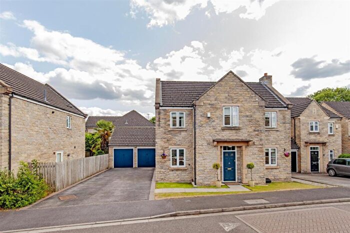 4 Bedroom Detached House For Sale In Staunton Close, Chesterfield, S40