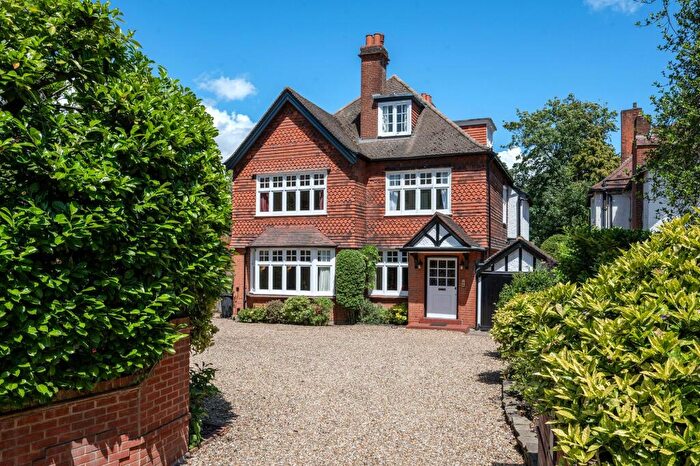 6 Bedroom Detached House For Sale In Upper Brighton Road, Surbiton, KT6