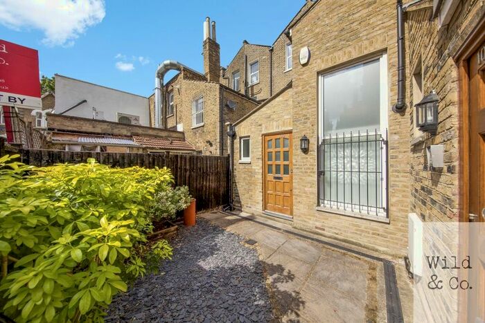 1 Bedroom Flat To Rent In Lower Clapton Road, Hackney, E5