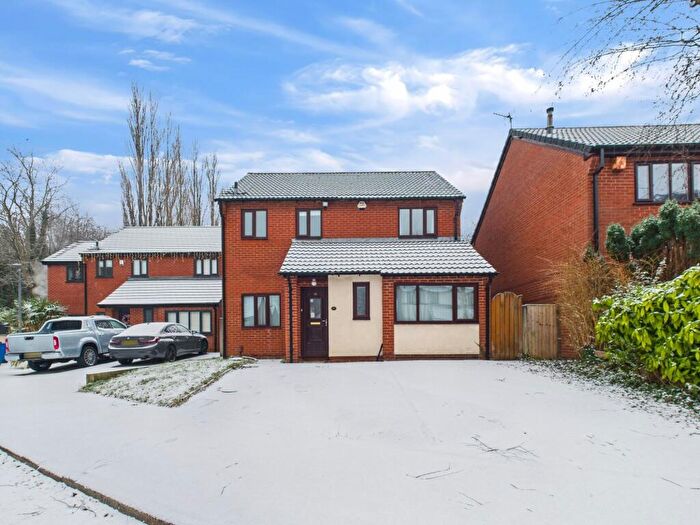 4 Bedroom Detached House To Rent In Bude Avenue, Astley, M29