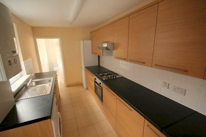 3 Bedroom Detached House To Rent In Westminster Road Edmonton London, N9