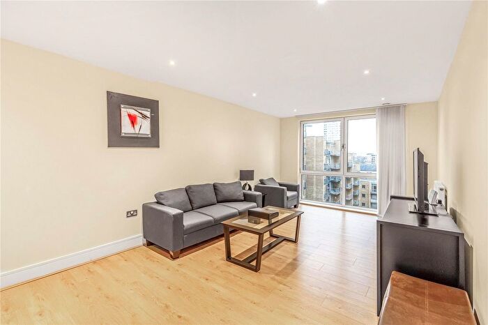 3 Bedroom Flat To Rent In Indescon Square, Canary Wharf, London, E14
