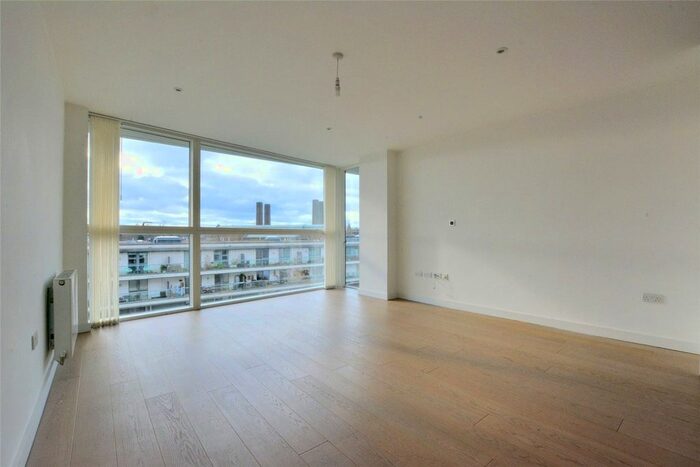 3 Bedroom Flat To Rent In Granite Apartments, River Gardens Walk, London, SE10