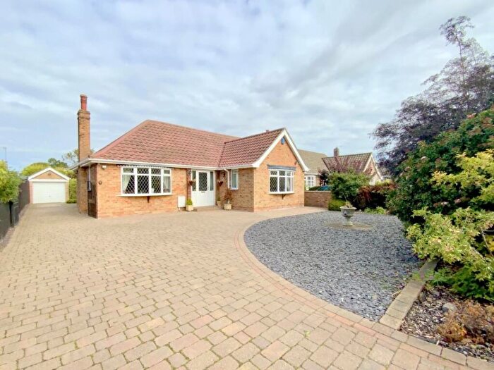 3 Bedroom Detached Bungalow For Sale In Thirkleby Crescent, Grimsby, DN32