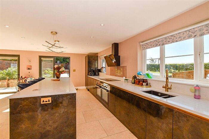 4 Bedroom Semi-detached House For Sale In North Road, Goudhurst, Cranbrook, Kent, TN17